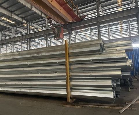 11.9M 8kn Galwanizowany słup elektryczny z trzema sekcjami wielofunkcyjnej drabiny dostawca