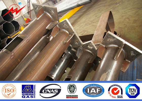 Okrągły maszt o wysokości 35 m do oświetlenia parku z systemem podnoszenia