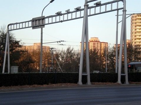 Stalowy słup oświetleniowy IP65 6m, ocynkowany słup oświetleniowy