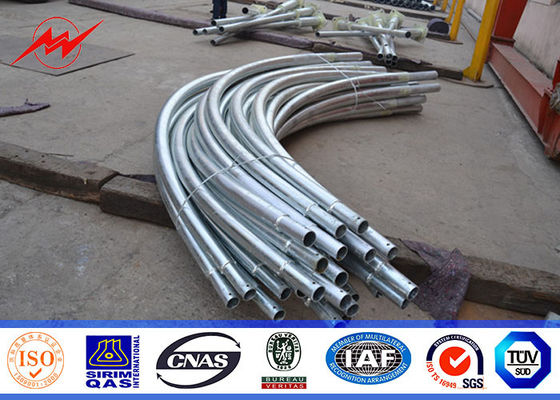 8 M Ocynkowane ogniowo słupy oświetlenia ulicznego Q345 na zewnątrz z podwójnym ramieniem