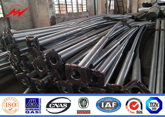 Zatwierdzenie  ISO 5-20m Wygięte oświetlenie uliczne Słupy w standardowym kolorze RAL